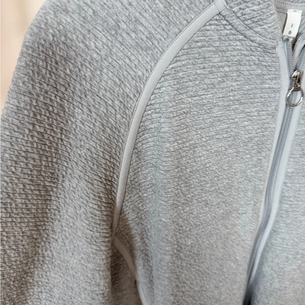 Lululemon Athletica Heathered Gray Zip-Up Jacket - Picture 3 of 5